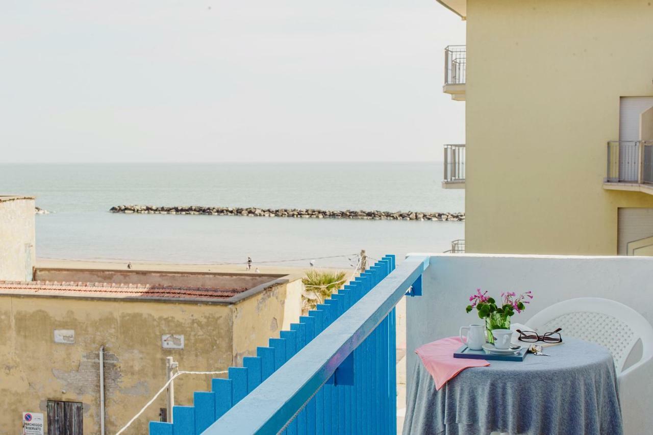 Hotel Lauretta 벨레지아아지마리나 외부 사진