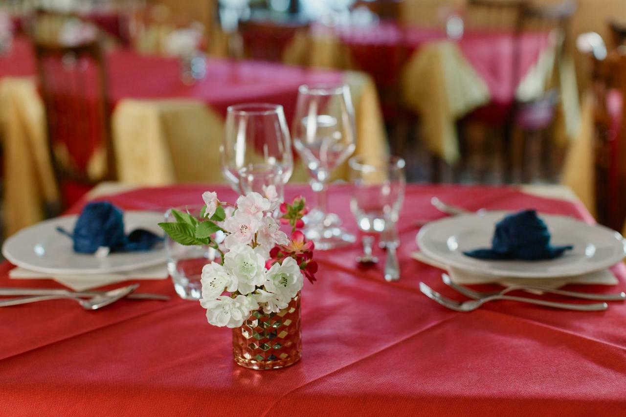 Hotel Lauretta 벨레지아아지마리나 외부 사진